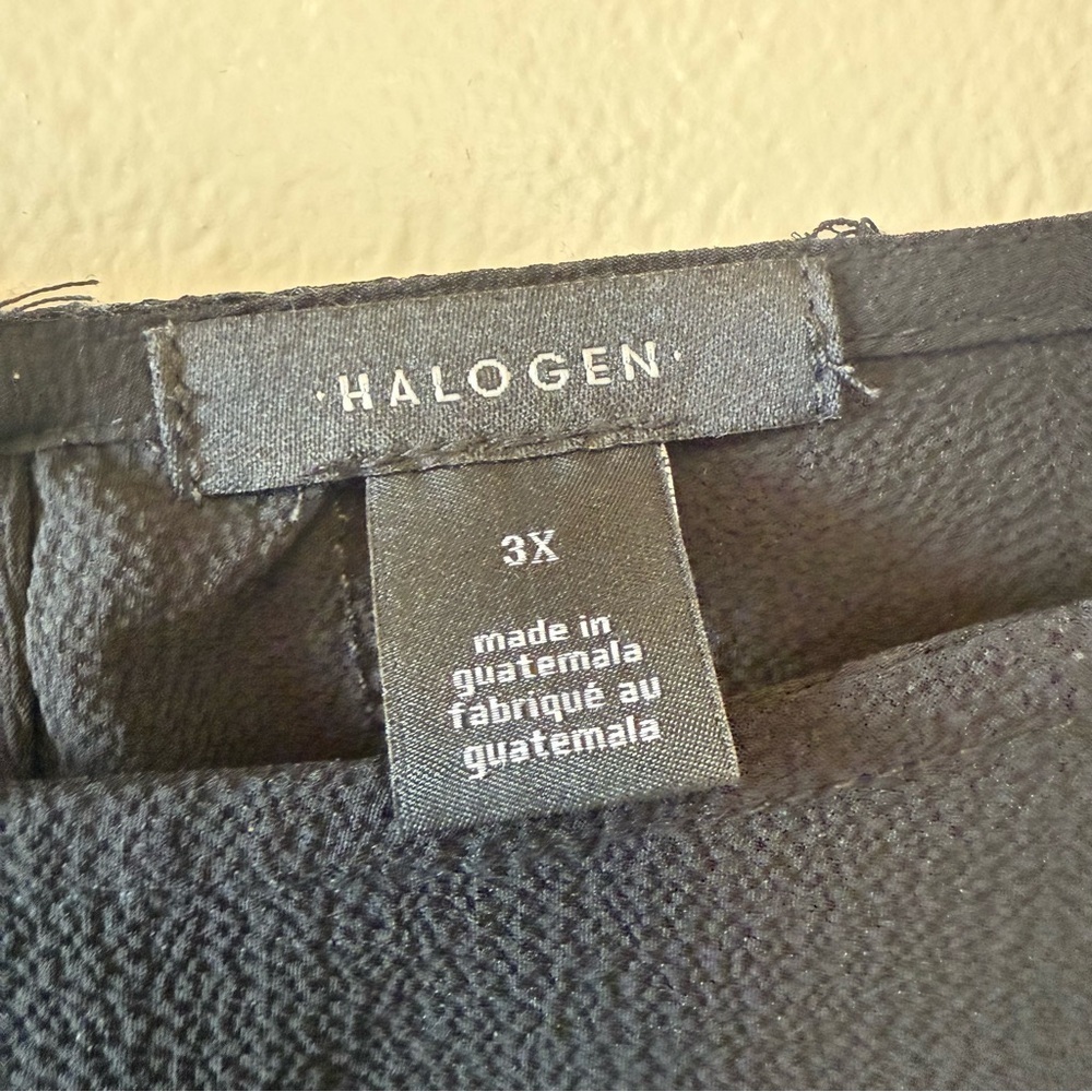 Halogen Plus Size Black Sleeveless Top with Lace Detail - Picture 6 of 7